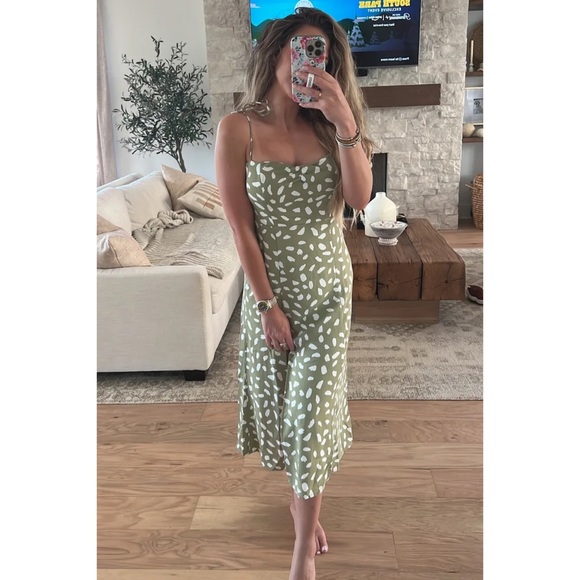 NWOT Lulus Party in Paris Sage Green Print Tie-Strap Midi Dress Small - Picture 12 of 14